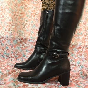 Tommy Hilfiger leather boots